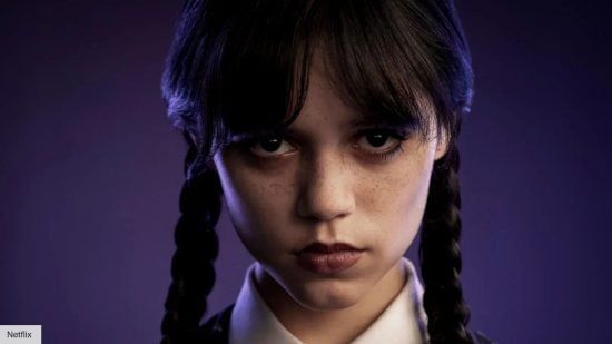 Jenny Ortega keskiviikkona Addamsina uudessa Netflix-sarjassa