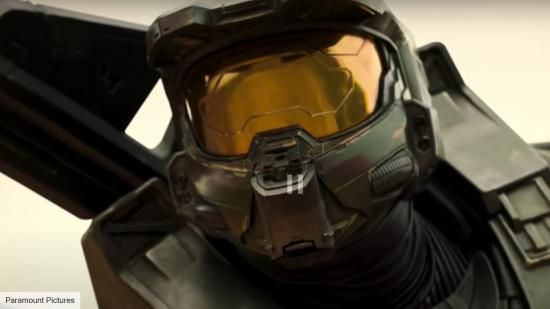 Pablo Schreiber ako hlavný náčelník v televíznom seriáli Halo