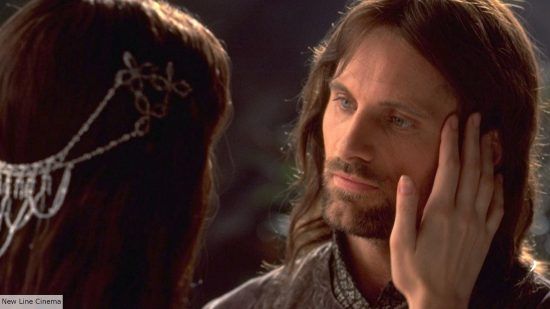 Gredzenu pavēlnieks: vai Aragorns un Elronds ir saistīti?