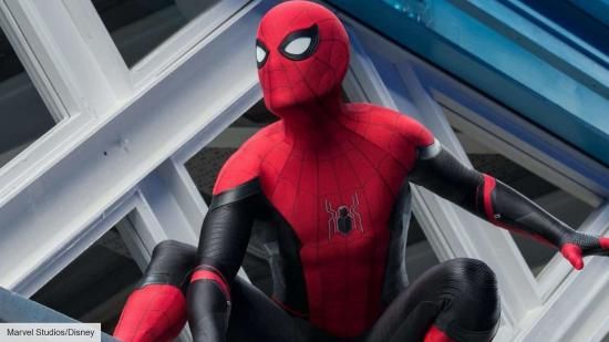 O fotografie de film scursă de Spider-Man: No Way Home dezvăluie Doctor Strange
